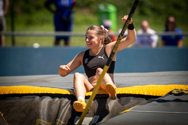 MANNHEIM, GERMANY - JUNE 13, 2026 : Mira Drissler (GER MTG Mannheim) competing in the women’s U20 pole vault and reacts during the Juniorengala 2026 at Michael-Hoffmann-Stadion on June 13, 2026 in Mannheim, Germany. Baden-Wuerttemberg Germany Copyright: xAxelxKohringx