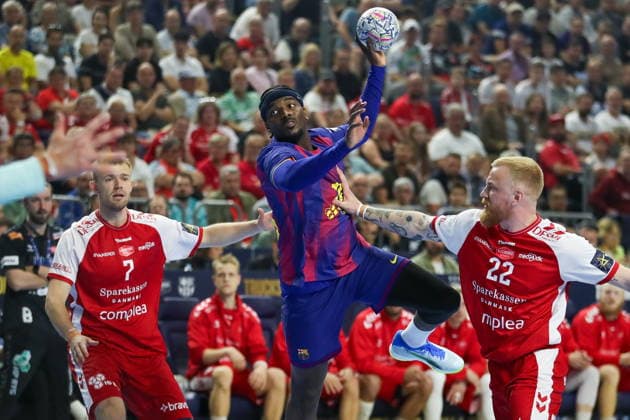 Cologne 13.06.2026. Pilka reczna EHF Liga Mistrzow sezon 2025 26 final4 mecz: Aalborg Handbold - Barca --- Handball EHF Champions League season 2025 26 final4 match: Aalborg Handbold - Barca nz Dika Mem Fot. Kacper Staniec NEWSPIX.PL --- newspix.pl 