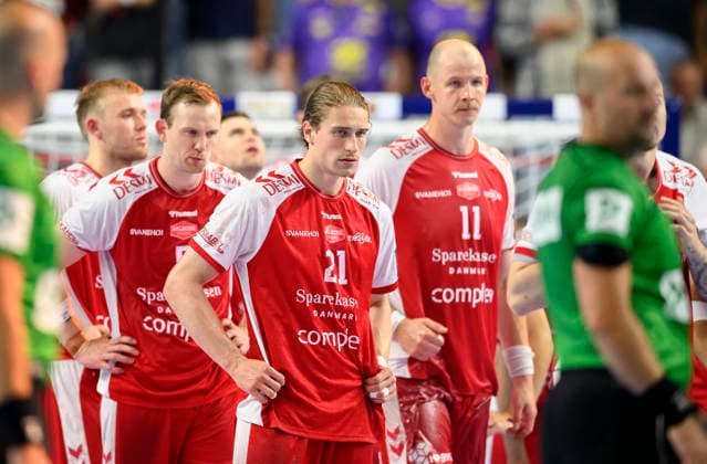 Frust bei Juri Knorr (AH) nach dem Spiel, l. Sander Sagosen (AH), r. Simon HALD (AH). Halbfinale Aalborg Handbold (AH) vs Barca, am 13.06.2026 Männer Handball EHF Champions League Final4 2026, vom 13.06. - 14.06.2026 in Köln Deutschland. Lanxess Arena *** Frustration at Juri Knorr AH after the match, l Sander Sagosen AH , r Simon HALD AH semi-final Aalborg Handbold AH vs Barca, on 13 06 2026 Mens Handball EHF Champions League Final4 2026, from 13 06 14 06 2026 in Cologne Germany Lanxess Arena