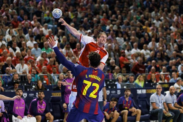 Juri KNORR (Aalborg Handbold, 21) erzielt ein Tor, Aktion, Torwurf GER, Aalborg Handbold vs. FC Barcelona, Barca Handball, TruckScout24 EHF FINAL4 2026, Halbfinale, Spielzeit 2025 2026, 13.06.2026, GER, Aalborg Handbold vs. FC Barcelona, Handball, TruckScout24 EHF FINAL4 2026, Halbfinale, Spielzeit 2025 2026, 13.06.2026, Koeln