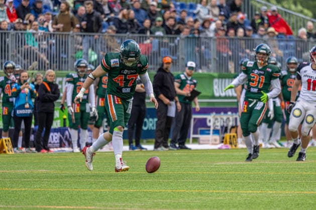 13.06.2026 American Football German Football League 2026 Kiel Baltic Hurricanes - Düsseldorf Panther (Kiel in Grün, Düsseldorf in Weiß) Thiago Lessow Kiel Kilia-Stadion, Hasseldieksdammer Schleswig Holstein Deutschland