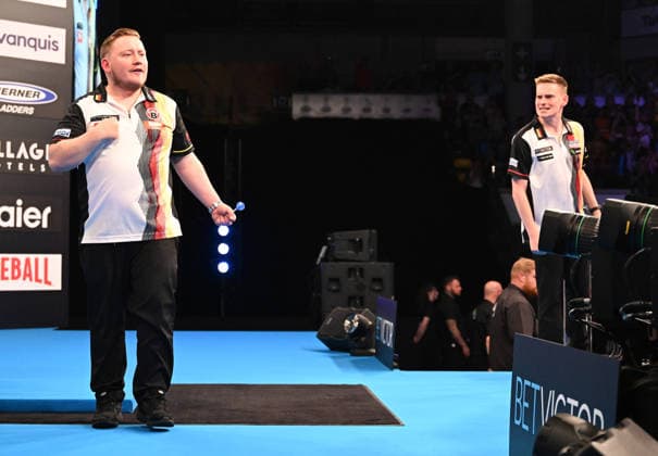 13.06.2026, xhbx, Dart World Cup of Darts 2026, v.l. Martin Schindler (Deutschland), Ricardo Pietreczko (Deutschland) jubeln jubelt nach Spielende. (DFL DFB REGULATIONS PROHIBIT ANY USE OF PHOTOGRAPHS as IMAGE SEQUENCES and or QUASI-VIDEO) Frankfurt