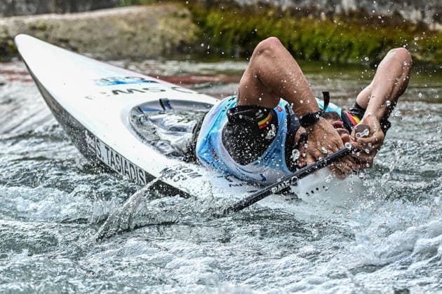 ICF Canoe Slalom World Cup - 13.06.2026, Eis Kanal, Augsburg Sideris Tasiadis (GER) verzweifelt im Ziel - erverpasst das Podium knapp, Men s Canoe Final,, Augsburg, 13.06.2026 - Canoe World Cup, Slalom K1, Augsburg, Eis Kanal