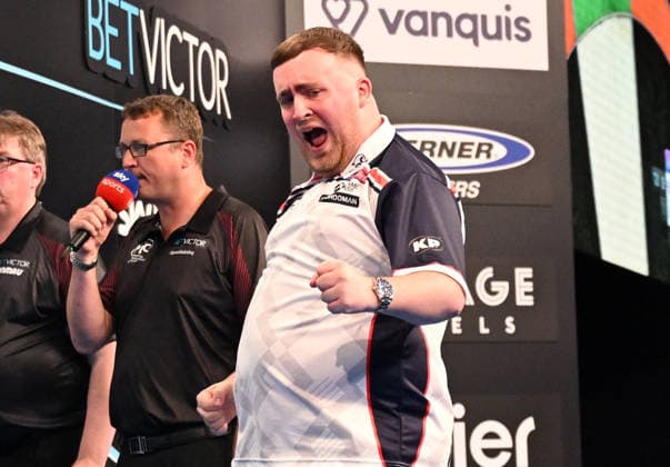 13.06.2026, xhbx, Dart World Cup of Darts 2026, v.l. Luke Littler (England) (DFL DFB REGULATIONS PROHIBIT ANY USE OF PHOTOGRAPHS as IMAGE SEQUENCES and or QUASI-VIDEO) Frankfurt