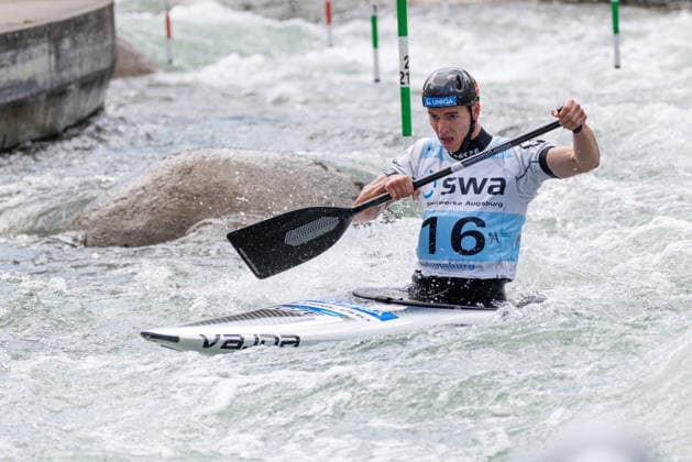 Adam Kral (CZE) bei ICF CANOE SLALOM WORLD CUP, Kanusport, Männer, Canadier, 2026, am 13.06.2026 in Augsburg, Eiskanal. Bayern Deutschland