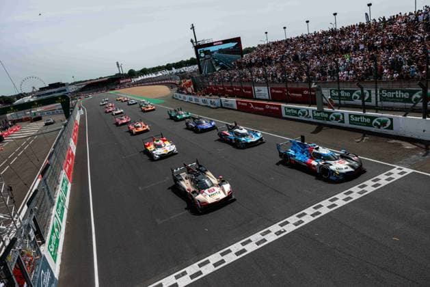24 HEURES DU MANS 2026 - RACE - SATURDAY 15 MAGNUSSEN Kevin (dnk), MARCIELLO Raffaele (swi), VANTHOOR Dries (bel), BMW M Team WRT, BMW M Hybrid V8 15, Hypercar, action 12 DELETRAZ Louis (swi), STEVENS Will (gbr), NATO Norman (fra), Cadillac Hertz Team Jota, Cadillac V-Series.R 12, Hypercar, action 35 FELIX DA COSTA Antonio (prt), MILESI Charles (fra), HABSBURG Ferdinand (aut), Alpine Endurance Team, Alpine A424 35, Hypercar, action 20 FRIJNS Robin (nld), RAST RenÃ (ger), VAN DER LINDE Sheldon (zaf), BMW M Team WRT, BMW M Hybrid V8 20, Hypercar, action start of the race, depart, during the 24 Hours of Le Mans 2026, 3rd round of the 2026 FIA World Endurance Championship, on June 13, 2026 on the Circuit des 24 Heures du Mans in Le Mans, France -  Copyright: xGERMAINxHAZARDx