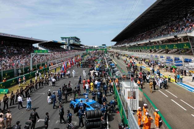 24 HEURES DU MANS 2026 - RACE - SATURDAY starting grid, grille de depart, during the 24 Hours of Le Mans 2026, 3rd round of the 2026 FIA World Endurance Championship, on June 13, 2026 on the Circuit des 24 Heures du Mans in Le Mans, France -  Copyright: xGERMAINxHAZARDx