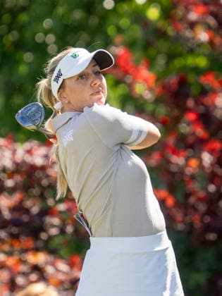 MIDLAND, MI - JUNE 13: Olivia Cowan hits the ball during round three of the LPGA, Golf Damen Dow Championship on June 13, 2026, at Midland Country Club in Midland, Michigan. (Photo by Joseph Weiser Icon Sportswire) GOLF: JUN 13 LPGA Dow Championship EDITORIAL USE ONLY Icon2606130423