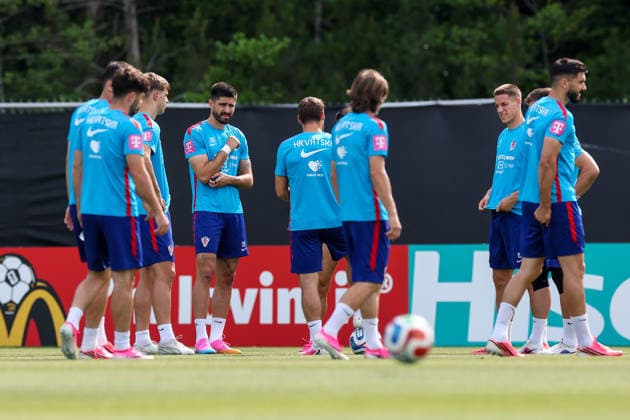 Croatia Training And press conference, PK, Pressekonferenz - FIFA World Cup, WM, Weltmeisterschaft, Fussball 2026 ALEXANDRIA, VIRGINIA - JUNE 13: Martin Erlic and Mario Pasalic of Croatia during the training session of Croatian national football team at training centre at Episcopal High School on June 13, 2026 in Alexandria, Virginia.  IgorxKralj PIXSELL