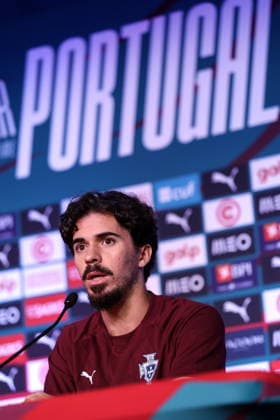 FIFA World Cup, WM, Weltmeisterschaft, Fussball 2026 - Portugal press conference, PK, Pressekonferenz Portugal s national soccer team player Vitinha speaks during a press conference at the training site at Garden District Park for the FIFA World Cup 2026 in Palm Beach, Florida, USA, 13 June 2026. Palm Beach Florida Estados Unidos  Copyright: xMIGUELxA.xLOPESx
