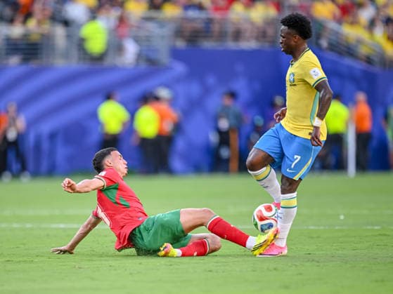 Bilal El Khannouss (Morocco) and Vinicius Junior (Brazil) battle for the ball during the FIFA World Cup, WM, Weltmeisterschaft, Fussball 2026 Group C match between Brazil and Morocco at New York New Jersey Stadium on June 13, 2026 in East Rutherford, United States. (Photo by Harry Langer DeFodi Images) -