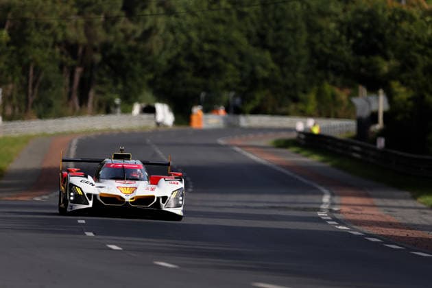 24 HEURES DU MANS 2026 - RACE - SATURDAY 20 FRIJNS Robin (nld), RAST RenÃ (ger), VAN DER LINDE Sheldon (zaf), BMW M Team WRT, BMW M Hybrid V8 20, Hypercar, action, during the 24 Hours of Le Mans 2026, 3rd round of the 2026 FIA World Endurance Championship, on June 13, 2026 on the Circuit des 24 Heures du Mans in Le Mans, France - Le MansFrance  Copyright: xFREDERICxLExFLOCxHx