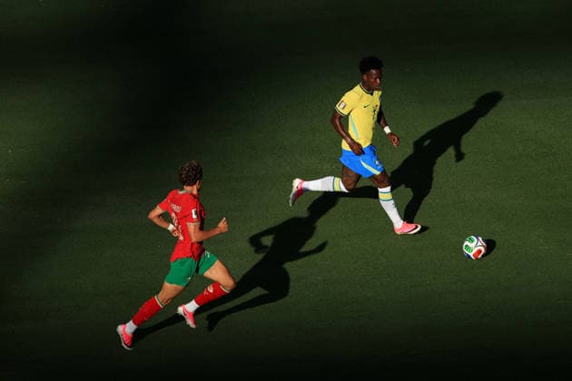 Football - FIFA World Cup, WM, Weltmeisterschaft, Fussball - Group C - Brazil v Morocco 13th June 2026 - FIFA World Cup - Group C - Brazil v Morocco - Vinicius Junior of Brazil in the evening sun - Photo: Simon Stacpoole Offside. New Jersey USA *** Fußball FIFA Fussball-Weltmeisterschaft Gruppe C Brasilien gegen Marokko 13. Juni 2026 FIFA Fussball-Weltmeisterschaft Gruppe C Brasilien gegen Marokko Vinicius Junior aus Brasilien in der Abendsonne Foto Simon Stacpoole Abseits New Jersey USA  Copyright: xSimonxStacpoolexOffside