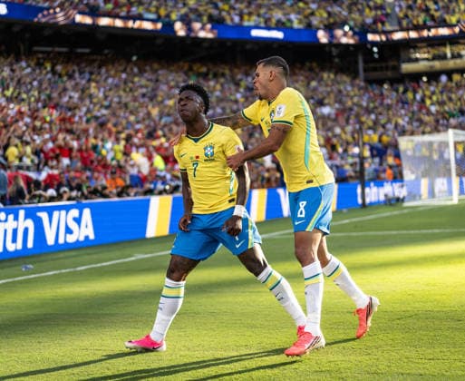 Vinicius Junior of Brazil (L) celebrates after scoring the team s first goal during a FIFA Men’s World Cup 2026 Group Stage football match between Brazil and Morocco at New York New Jersey Stadium, in East Rutherford on June 13th 2026 (Photo by Ricardo Nogueira SPP)  Copyright: xRicardoxNogueira SPPx Sportspressphoto_SPR165864