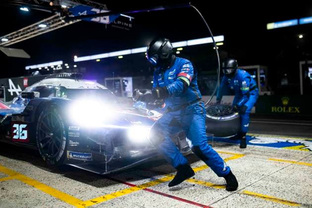24 HEURES DU MANS 2026 - RACE - SUNDAY 36 MAKOWIECKI FrÃ dÃ ric (fra), GOUNON Jules (fra), MARTINS Victor (fra), Alpine Endurance Team, Alpine A424 36, Hypercar, pitstop, arrÃªt aux stands during the 24 Hours of Le Mans 2026, 3rd round of the 2026 FIA World Endurance Championship, on June 14, 2026 on the Circuit des 24 Heures du Mans in Le Mans, France - Le MansFrance  Copyright: xFabrizioxBoldonix