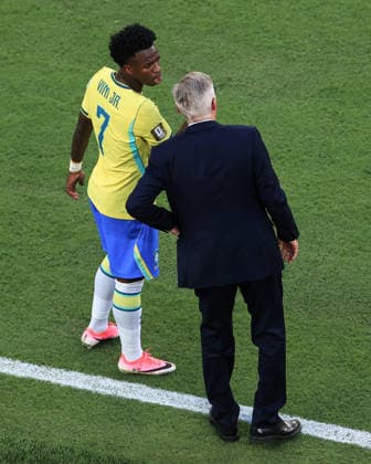 Football - FIFA World Cup, WM, Weltmeisterschaft, Fussball - Group C - Brazil v Morocco 13th June 2026 - FIFA World Cup - Group C - Brazil v Morocco - Vinicius Junior of Brazil and Brazil coach Carlo Ancelotti - Photo: Simon Stacpoole Offside. New Jersey USA