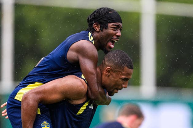 260614 Anthony Elanga and Isak Hien of the Swedish national football team at a training session during day 3 of the FIFA World Cup, WM, Weltmeisterschaft, Fussball 2026 on June 14, 2026 in Monterrey. Photo: Petter Arvidson BILDBYRAN kod PA PA1232 fotboll football soccer fotball vm fotbolls-vm fotball-vm fotbolls-vm 2026 fifa world cup 2026 träning practice training sverige sweden sverige a day 3 bbeng