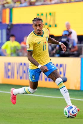 Brazil v Morocco: Group C - FIFA World Cup, WM, Weltmeisterschaft, Fussball 2026 Raphinha of Brazil controls the ball during the FIFA World Cup 2026 Group C match between Brazil and Morocco at New York New Jersey Stadium on June 13, 2026 in East Rutherford, New Jersey. East Rutherford New Jersey United States  Copyright: xJosexBretonx originalFilename:bretonhernandez-brazilvm260613_npbQJ.jpg