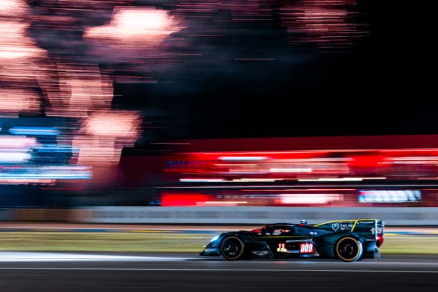 24 HEURES DU MANS 2026 - RACE - SUNDAY 009 RIBERAS Alex (esp), SORENSEN Marco (dnk), DE ANGELIS Roman (can), Aston Martin THOR Team, Aston Martin Valkyrie 009, Hypercar, action during the 24 Hours of Le Mans 2026, 3rd round of the 2026 FIA World Endurance Championship, on June 14, 2026 on the Circuit des 24 Heures du Mans in Le Mans, France -  Copyright: xAndreaxLorenzinax