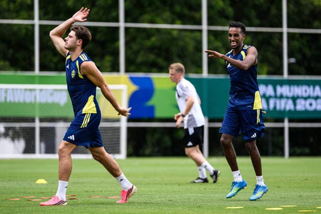 260614 Besfort Zeneli and Taha Ali of the Swedish national football team at a training session during day 3 of the FIFA World Cup, WM, Weltmeisterschaft, Fussball 2026 on June 14, 2026 in Monterrey. Photo: Petter Arvidson BILDBYRAN kod PA PA1232 fotboll football soccer fotball vm fotbolls-vm fotball-vm fotbolls-vm 2026 fifa world cup 2026 träning practice training sverige sweden sverige a day 3 bbeng