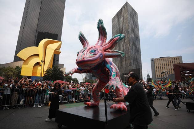 World Cup parade held in Mexico City MEXICO CITY, MEXICO - JUNE 13: Floats move along the route during a World Cup parade, in Mexico City, Mexico on June 13, 2026. Thousands of participants, including dancers, football-themed floats and giant inflatable figures, took part in the World Cup parade as part of the cultural activities organized by the Mexico City government during the World Cup. Daniel Cardenas Anadolu Mexico City Mexico. Editorial use only. Please get in touch for any other usage.  Copyright: x2026xAnadoluxDanielxCardenasx