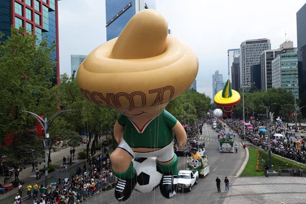 World Cup parade held in Mexico City MEXICO CITY, MEXICO - JUNE 13: A giant football themed inflatable figure moves along the route during a World Cup parade, in Mexico City, Mexico on June 13, 2026. Thousands of participants, including dancers, football-themed floats and giant inflatable figures, took part in the World Cup parade as part of the cultural activities organized by the Mexico City government during the World Cup. Daniel Cardenas Anadolu Mexico City Mexico. Editorial use only. Please get in touch for any other usage.  Copyright: x2026xAnadoluxDanielxCardenasx