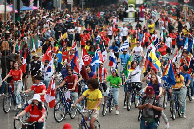 World Cup parade held in Mexico City MEXICO CITY, MEXICO - JUNE 13: Participants perform during a World Cup parade, in Mexico City, Mexico on June 13, 2026. Thousands of participants, including dancers, football-themed floats and giant inflatable figures, took part in the World Cup parade as part of the cultural activities organized by the Mexico City government during the World Cup. Daniel Cardenas Anadolu Mexico City Mexico. Editorial use only. Please get in touch for any other usage.  Copyright: x2026xAnadoluxDanielxCardenasx