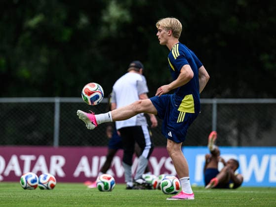 260614 Lucas Bergvall of the Swedish national football team at a training session during day 3 of the FIFA World Cup, WM, Weltmeisterschaft, Fussball 2026 on June 14, 2026 in Monterrey. Photo: Joel Marklund BILDBYRAN kod JM PA1232 fotboll football soccer fotball vm fotbolls-vm fotball-vm fotbolls-vm 2026 fifa world cup 2026 träning practice training sverige sweden sverige a day 3 bbeng