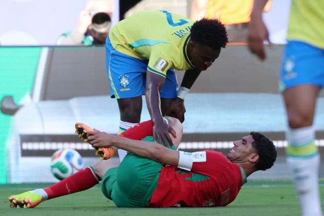FIFA World Cup, WM, Weltmeisterschaft, Fussball 2026 - Group C - Brazil vs Morocco Vinicius Junior of Brazil (top) checks on Achraf Hakimi of Morocco during the FIFA World Cup 2026 group stage match Brazil against Morocco, in East Rutherford, New Jersey, USA, 13 June 2026. NEW JERSEY United States  Copyright: xOLGAxFEDOROVAx