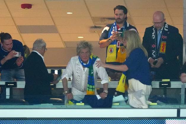 Sir Rod Stewart watches in the stands Haiti v Scotland, 2026 FIFA World Cup, WM, Weltmeisterschaft, Fussball Group C, Football, Boston Stadium, Foxborough, Massachusetts, USA - 13 Jun 2026Foxborough Boston Stadium Massachusetts (MA) United States of America EDITORIAL USE ONLY No use with unauthorised audio, video, data, fixture lists, club league logos or live services. Online in-match use limited to 120 images, no video emulation. No use in betting, games or single club league player publications.  Copyright: xJavierxGarcia Shutterstockx 16924166bc