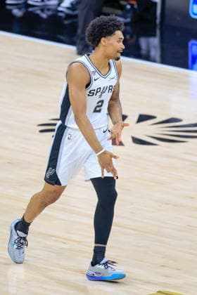 NBA, Basketball Herren, USA Finals Game 5 - New York Knicks at San Antonio Spurs San Antonio Spurs guard Dylan Harper (2) reacts after a made basket during Game 5 of the NBA Finals between the San Antonio Spurs and the New York Knicks in San Antonio, USA, 13 June 2026. San Antonio United States  Copyright: xADAMxDAVISx