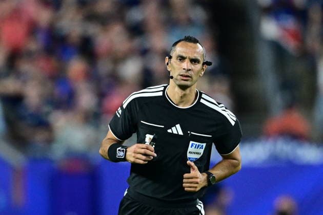 Haiti v Scotland - FIFA World Cup, WM, Weltmeisterschaft, Fussball 2026 - Group C FOXBOROUGH, UNITED STATES - JUNE 13: Referee Mustapha Ghorbal is seen with refcam during 2026 FIFA World Cup First Stage Group C match between Haiti and Scotland at Gillette Stadium (Boston Stadium) in Foxborough, Massachusetts, United States on June 13, 2026. Abdulhamid Hosbas Anadolu Massachusetts United States. Editorial use only. Please get in touch for any other usage.  Copyright: x2026xAnadoluxAbdulhamidxHosbasx