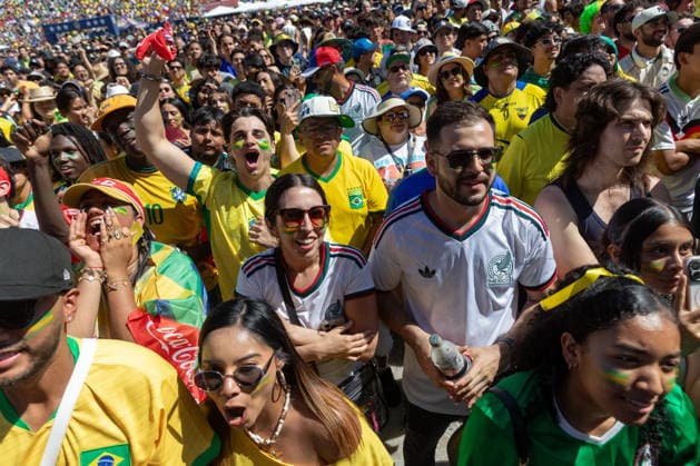 Fans watch Brazil v Morocco - FIFA World Cup, WM, Weltmeisterschaft, Fussball 2026 match in Los Angeles LOS ANGELES, CALIFORNIA - JUNE 13: Supporters watch a live broadcast of FIFA World Cup First Stage Group C opening match between Brazil and Morocco during the Fan Festival at the Los Angeles Memorial Coliseum in Los Angeles, California on June 13, 2026. Grace Hie Yoon Anadolu California United States. Editorial use only. Please get in touch for any other usage.  Copyright: x2026xAnadoluxGracexHiexYoonx