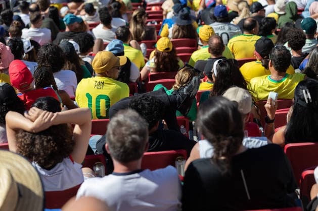 Fans watch Brazil v Morocco - FIFA World Cup, WM, Weltmeisterschaft, Fussball 2026 match in Los Angeles LOS ANGELES, CALIFORNIA - JUNE 13: Supporters watch a live broadcast of FIFA World Cup First Stage Group C opening match between Brazil and Morocco during the Fan Festival at the Los Angeles Memorial Coliseum in Los Angeles, California on June 13, 2026. Grace Hie Yoon Anadolu California United States. Editorial use only. Please get in touch for any other usage.  Copyright: x2026xAnadoluxGracexHiexYoonx
