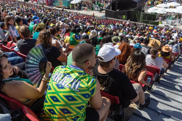 Fans watch Brazil v Morocco - FIFA World Cup, WM, Weltmeisterschaft, Fussball 2026 match in Los Angeles LOS ANGELES, CALIFORNIA - JUNE 13: Supporters watch a live broadcast of FIFA World Cup First Stage Group C opening match between Brazil and Morocco during the Fan Festival at the Los Angeles Memorial Coliseum in Los Angeles, California on June 13, 2026. Grace Hie Yoon Anadolu California United States. Editorial use only. Please get in touch for any other usage.  Copyright: x2026xAnadoluxGracexHiexYoonx