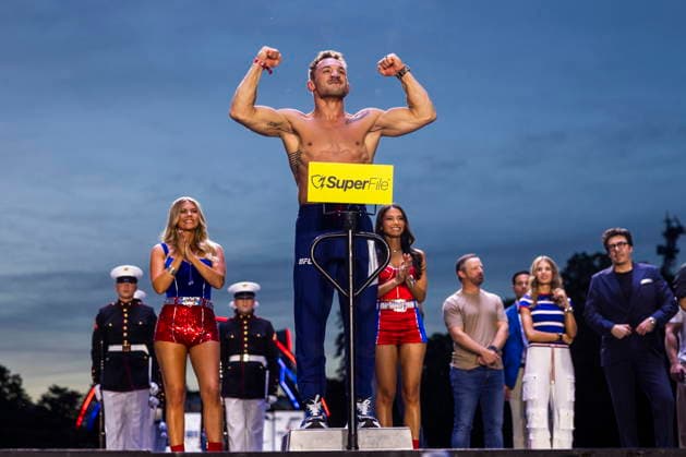 UFC Freedom 250 ceremonial weigh-ins UFC Lightweight fighter Michael Chandler poses during the UFC Freedom 250 ceremonial weigh-ins on the Ellipse outside of the White House in Washington, DC, USA, 13 June 2026. The martial arts bouts are scheduled to take place on the South Lawn of the White House on 14 June. WASHINGTON, DC DC UNITED STATES  Copyright: xJIMxLOxSCALZOx xPOOLx