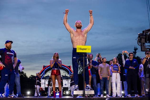 UFC Freedom 250 ceremonial weigh-ins UFC Middleweight fighter Bo Nickal poses during the UFC Freedom 250 ceremonial weigh-ins on the Ellipse outside of the White House in Washington, DC, USA, 13 June 2026. The martial arts bouts are scheduled to take place on the South Lawn of the White House on 14 June. WASHINGTON, DC DC UNITED STATES  Copyright: xJIMxLOxSCALZOx xPOOLx
