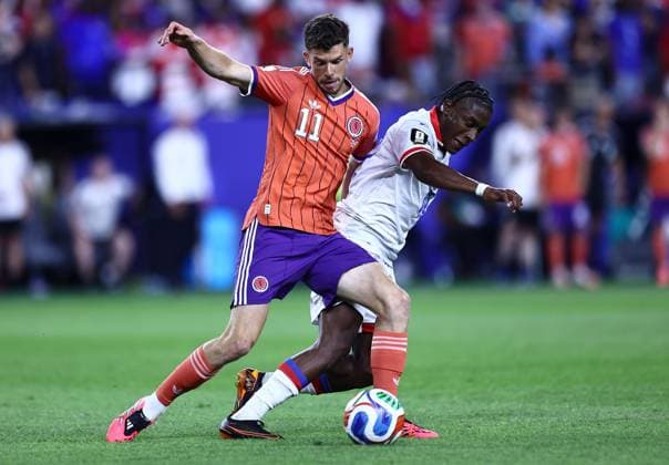 Ryan Christie of Scotland and Jean-Ricner Bellegarde of Haiti in action Haiti v Scotland, 2026 FIFA World Cup, WM, Weltmeisterschaft, Fussball Group C, Football, Boston Stadium, Foxborough, Massachusetts, USA - 13 Jun 2026Foxborough Boston Stadium Massachusetts (MA) United States of America EDITORIAL USE ONLY No use with unauthorised audio, video, data, fixture lists, club league logos or live services. Online in-match use limited to 120 images, no video emulation. No use in betting, games or single club league player publications.  Copyright: xMichaelxZemanek Shutterstockx 16924167bn