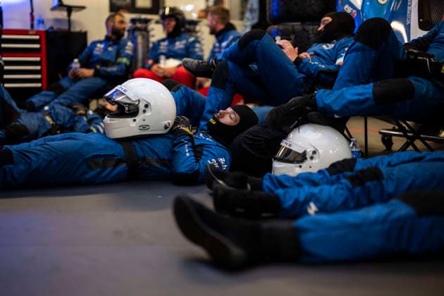 24 HEURES DU MANS 2026 - RACE - SUNDAY Alpine Endurance Team mechanic, mecanicien during the 24 Hours of Le Mans 2026, 3rd round of the 2026 FIA World Endurance Championship, on June 14, 2026 on the Circuit des 24 Heures du Mans in Le Mans, France - Le MansFrance  Copyright: xCharlyxLopezx