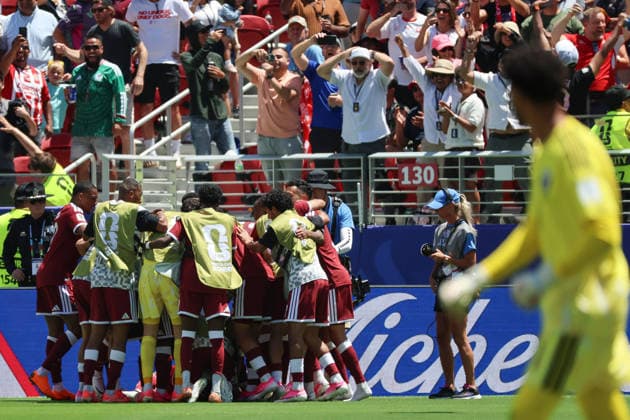 Qatari players celebrate a goal during a Group B match of the 2026 FIFA World Cup, WM, Weltmeisterschaft, Fussball between Qatar and Switzerland at Levi s Stadium in Santa Clara, USA, 13 June 2026. FIFA World Cup 2026 - Group B - Qatar vs Switzerland !ACHTUNG: NUR REDAKTIONELLE NUTZUNG!  Copyright: xMiguelxGuitierrezx GR6202 0859061414st