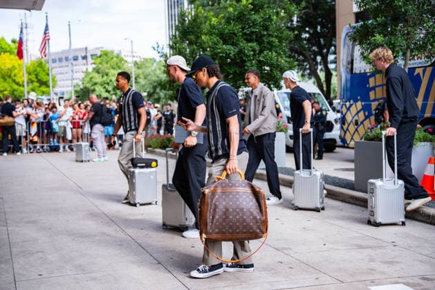FIFA Fussball Weltmeisterschaft 2026, Ankunft der deutschen Nationalmannschaft DFB am Teamhotel (Inter Continental) am 13.06.2026 in Houston, Texas Leroy Sane