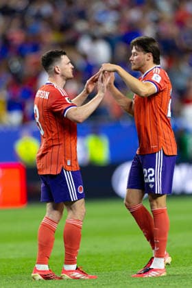 June 13, 2026; Foxborough, Massachusetts, USA; Scotland defender Andy Robertson (3) and Scotland defender Nathan Patterson (22) celebrate after a FIFA World Cup, WM, Weltmeisterschaft, Fussball 2026 Group C match between Haiti and Scotland at Boston Stadium. (c) CSM FIFA World Cup 2026: Haiti Vs Scotland JUN 13  - ZUMAc04_ 20260613_zma_c04_256 Copyright: xBurtxGranofskyx