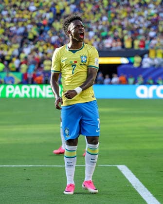 June 14, 2026, East Rutherford, New Jersey, USA: Brazil forward VINICIUS JUNIOR (7) celebrates his game tying goal during the 2026 FIFA World Cup, WM, Weltmeisterschaft, Fussball match between Brazil and Morocco at MetLife Stadium in East Rutherford, NJ East Rutherford USA - ZUMAr225 20260614_zsp_r225_009 Copyright: xScottxRausenbergerx