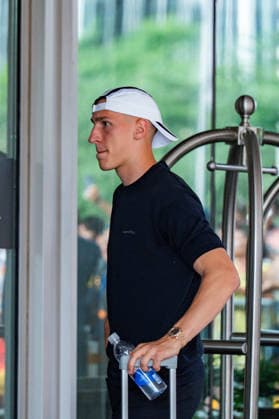 FIFA Fussball Weltmeisterschaft 2026, Ankunft der deutschen Nationalmannschaft DFB am Teamhotel (Inter Continental) am 13.06.2026 in Houston, Texas Joshua Kimmich und Nico Schlotterbeck