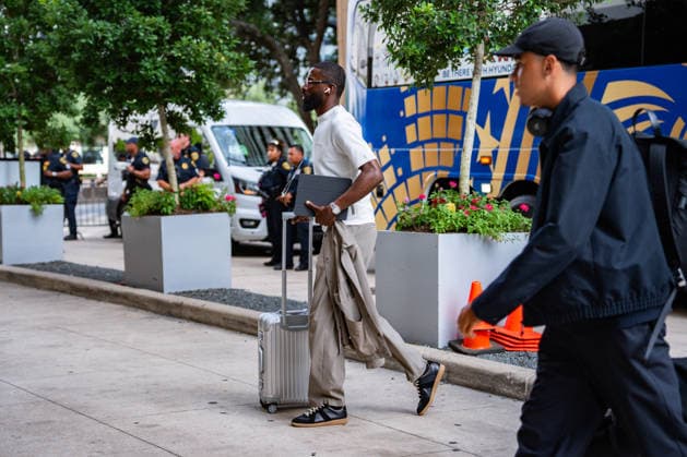 FIFA Fussball Weltmeisterschaft 2026, Ankunft der deutschen Nationalmannschaft DFB am Teamhotel (Inter Continental) am 13.06.2026 in Houston, Texas Toni Rüdiger