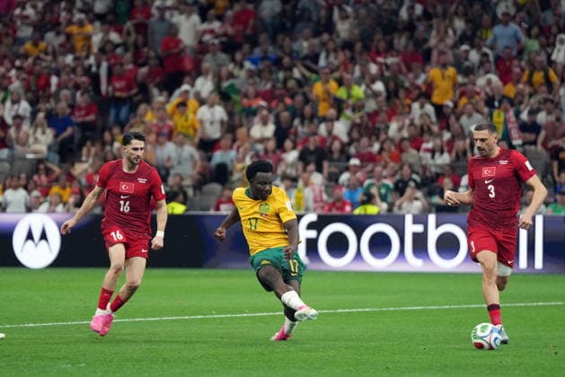 June 13, 2026, Vancouver, Bc, CANADA: Australia s Nestory Irankunda (17) scores a goal on Turkey during the first half of a World Cup Group D soccer match, in Vancouver, on Saturday, June 13, 2026. Canada News - June 13, 2026  - ZUMAc35_ 20260613_zaf_c35_194 Copyright: xDarrylxDyckx