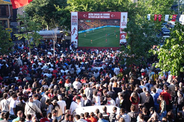 Turkish football fans gather to watch Australia v Turkiye World Cup match ISTANBUL, TURKIYE - JUNE 14: Turkish football fans gather at Beykoz Oncesmeler Square in Istanbul, Turkiye on June 14, 2026, to watch the live broadcast of the Turkish National Football Team s opening match against Australia in Group D of the 2026 FIFA World Cup, WM, Weltmeisterschaft, Fussball Adem Kutucu Anadolu Istanbul Turkey. Editorial use only. Please get in touch for any other usage.  Copyright: x2026xAnadoluxAdemxKutucux