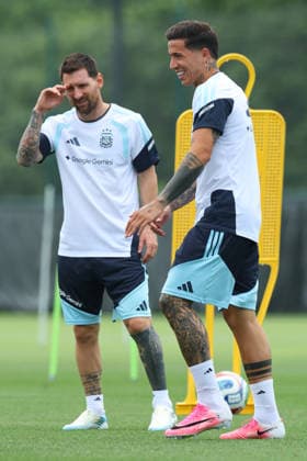 Argentina s forward Lionel Messi (L) and midfielder Enzo Fernandez take part in a training session during the 2026 FIFA World Cup, WM, Weltmeisterschaft, Fussball football tournament at Sporting KC Training Centre in Kansas City on June 13, 2026. ¨(Photo by Alejandro PAGNI PHOTOxPHOTO) KANSAS CITY UNITED STATES
