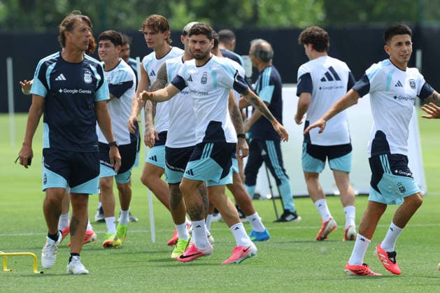 Argentina s players take part in a training session during the 2026 FIFA World Cup, WM, Weltmeisterschaft, Fussball football tournament at Sporting KC Training Centre in Kansas City on June 13, 2026. ¨(Photo by Alejandro PAGNI PHOTOxPHOTO) KANSAS CITY UNITED STATES
