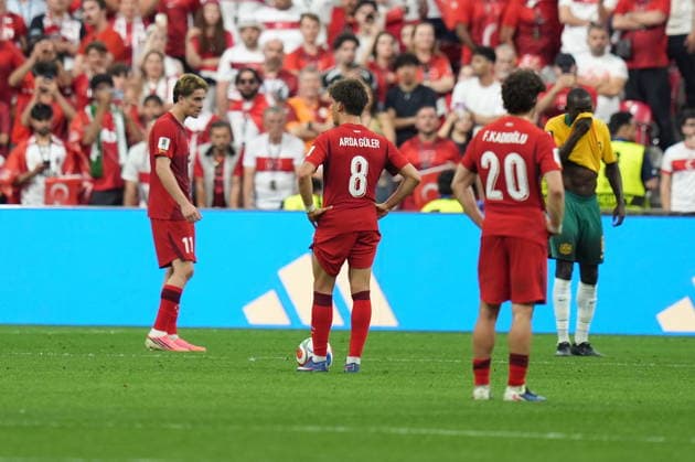 Australia v Turkiye - FIFA World Cup, WM, Weltmeisterschaft, Fussball 2026 - Group D VANCOUVER, CANADA - JUNE 13: Arda Guler (8), Kenan Yildiz (L), and Ferdi Kadioglu (20) of Turkiye react during the 2026 FIFA World Cup First Stage Group D match between Australia and Turkiye at BC Place Stadium in Vancouver, Canada on June 13, 2026. Ercin Erturk Anadolu British Columbia Canada. Editorial use only. Please get in touch for any other usage.  Copyright: x2026xAnadoluxErcinxErturkx